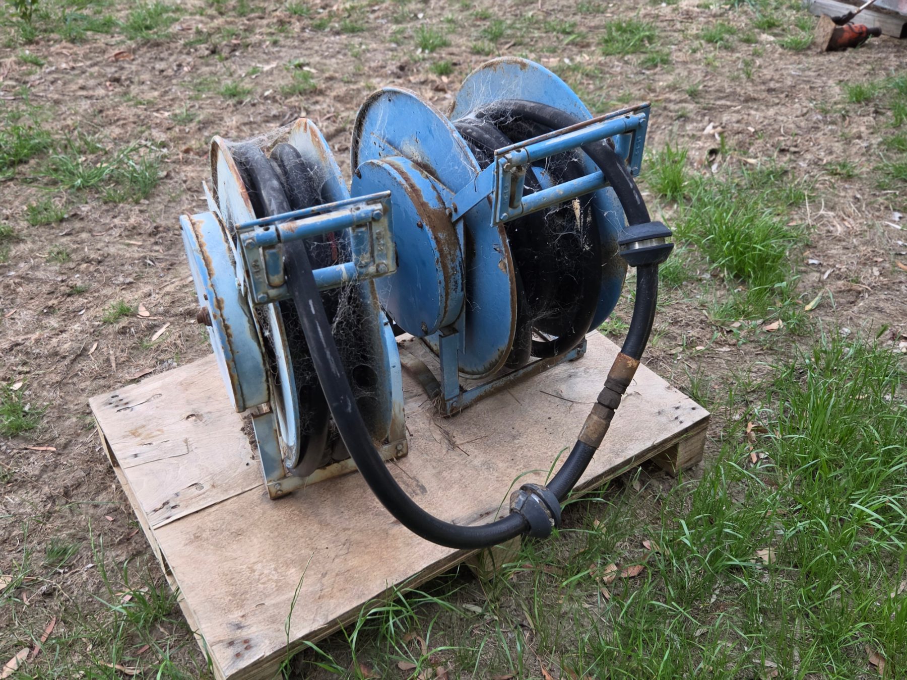 Used - 2x Retractable Fuel Hose Reels - photo 4