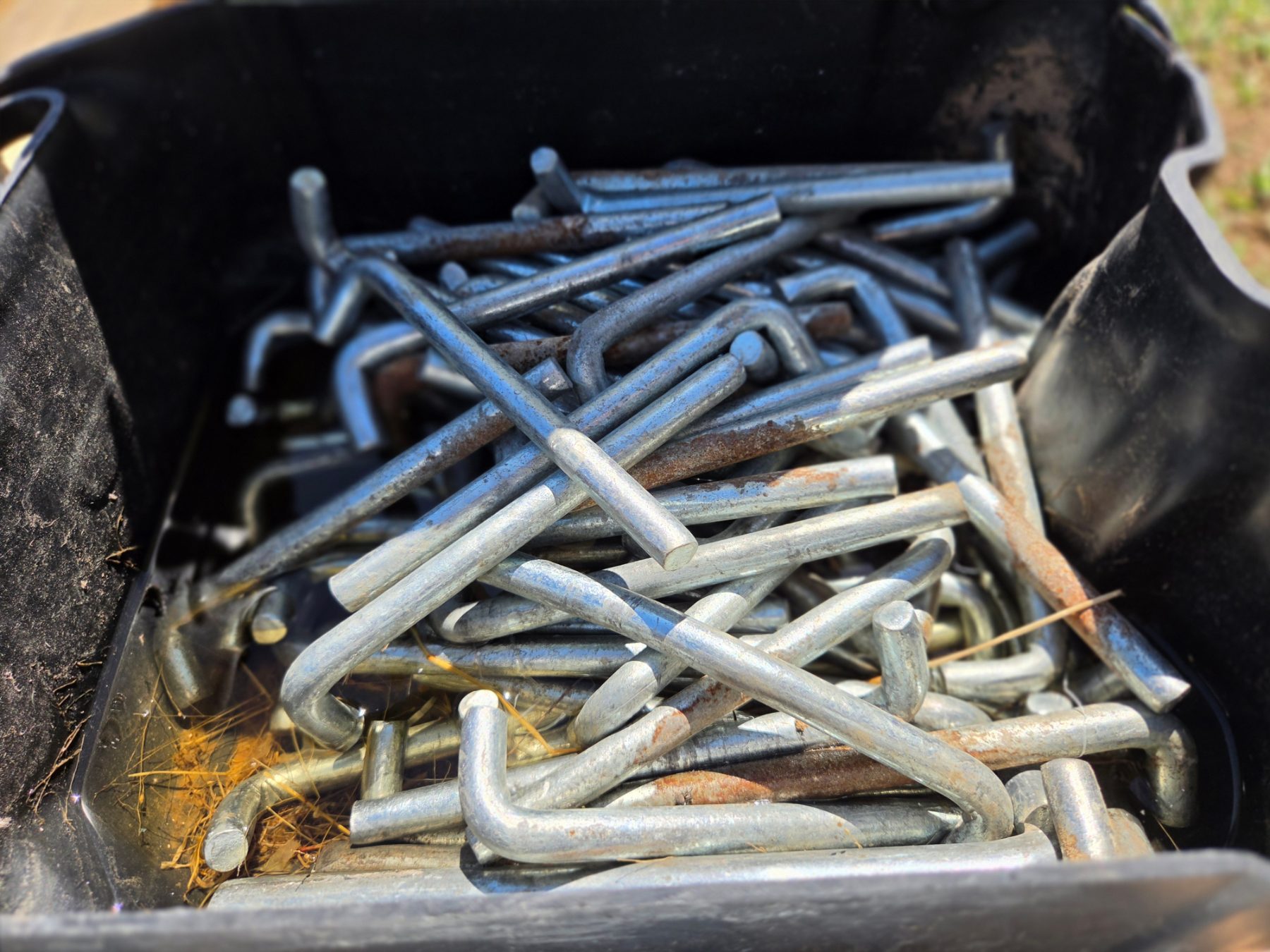Used - Black Tub of Stockyard Panel Pins - photo 2