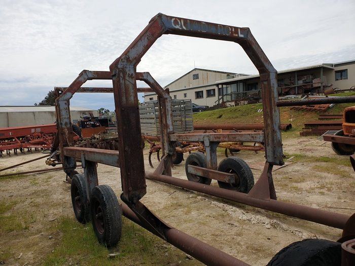 Quad-Roll Round Bale Stack Cart - photo 4