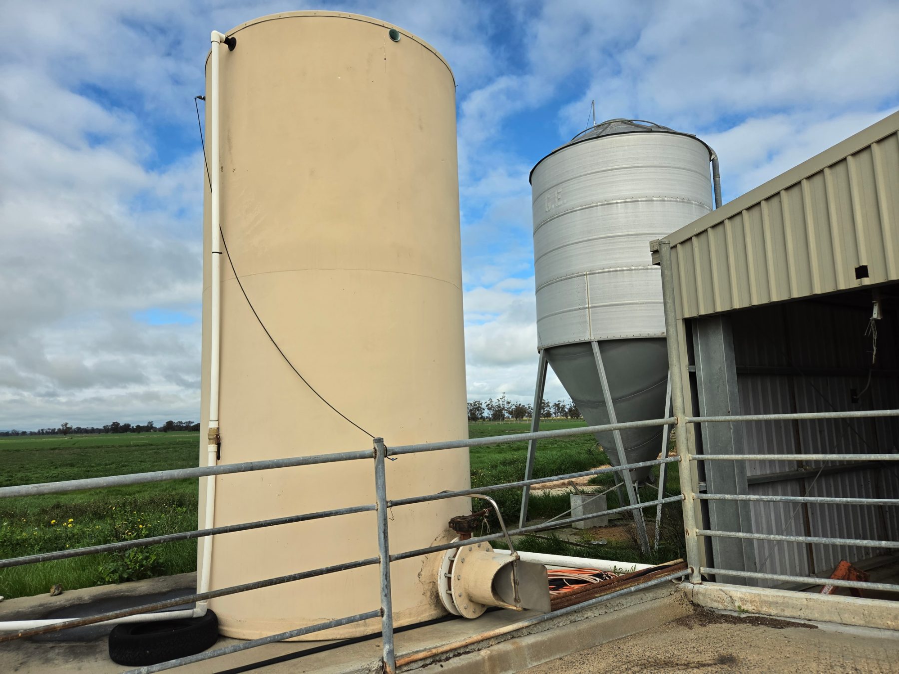 Fibreglass Dairy Flood Wash Tank - photo 2