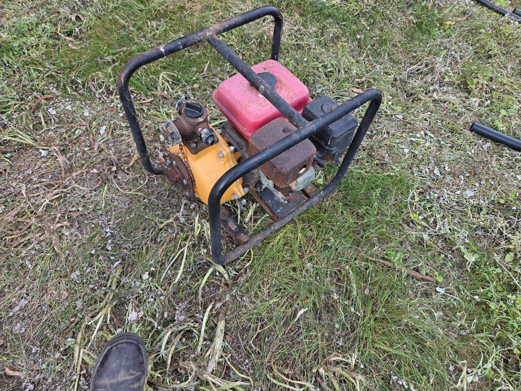 Used - 6.5Hp Onga Fire Fighter Pump - photo 1
