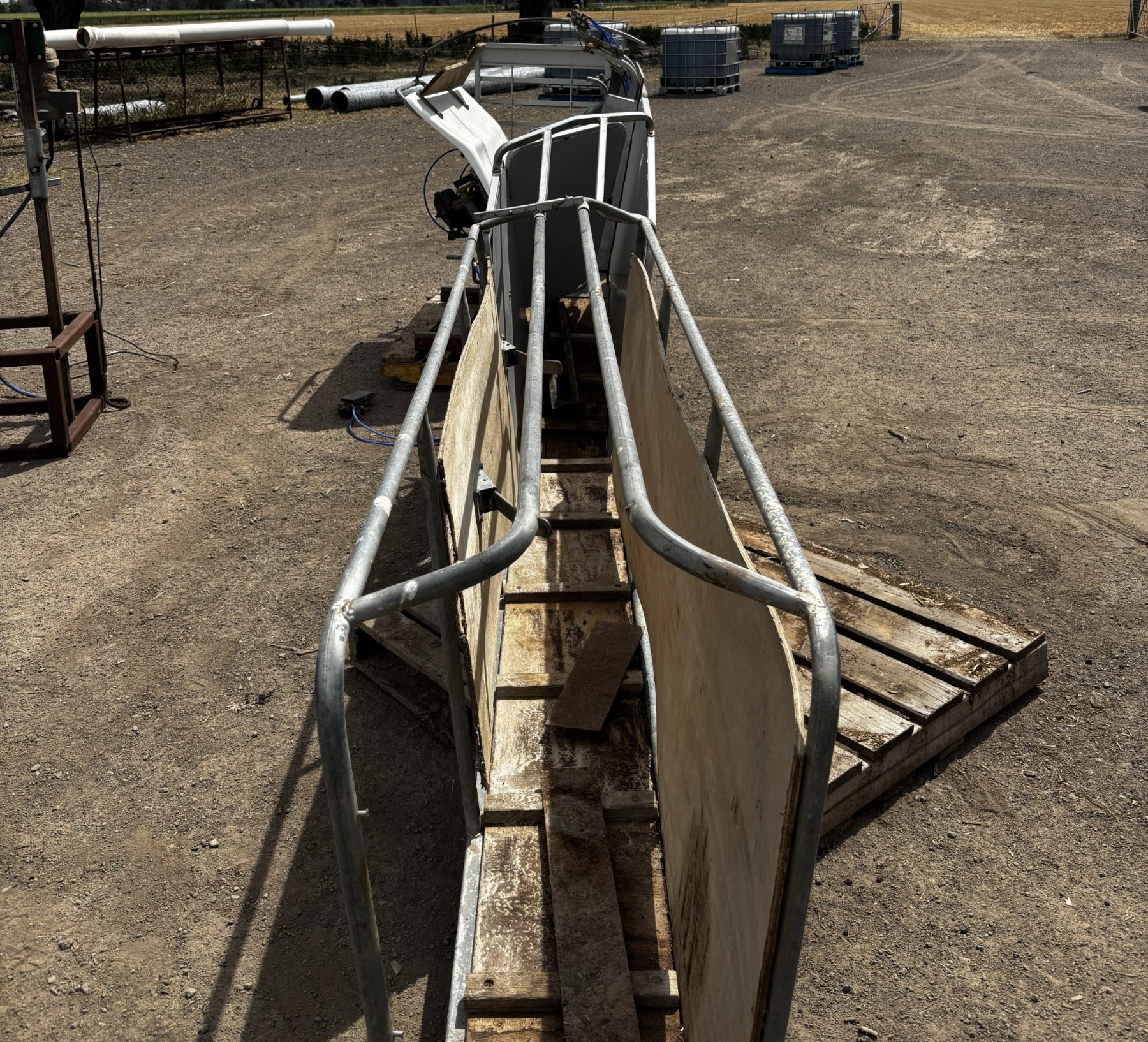 Used - Hecton Crutching Cradle - photo 2