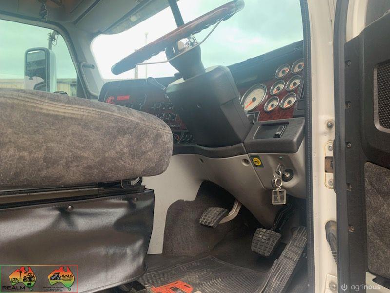 2011 Freightliner FL 580 Hp - (REDUCED PRICE) - photo 6