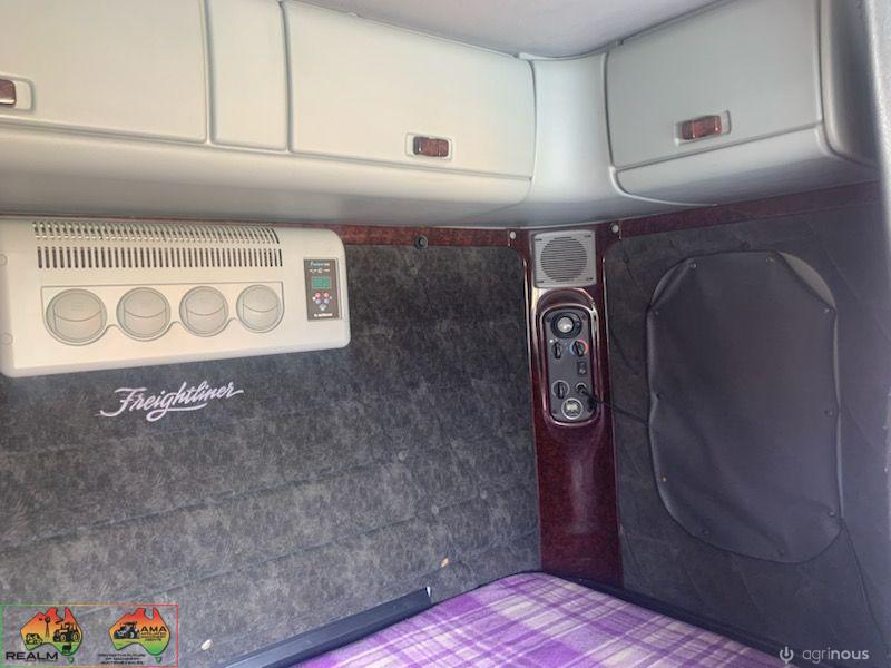 2011 Freightliner FL 580 Hp - (REDUCED PRICE) - photo 12