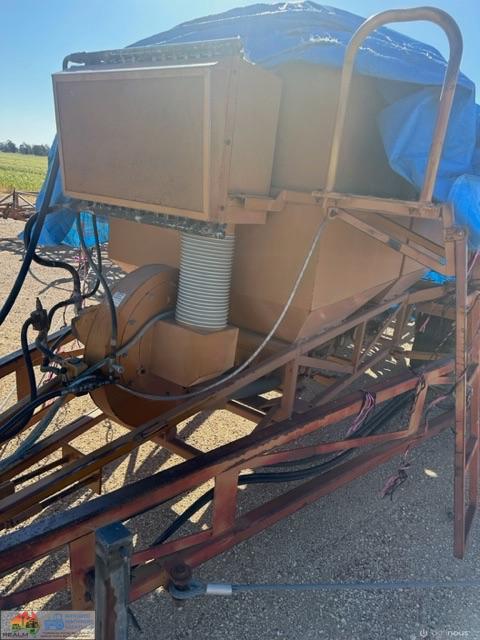 T 220 - Gyral Seeder zero till - 54 f - - photo 7
