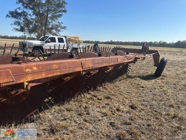 Pedrick 8 wheel stick rake - They don't come any better one owner only done 3000 acres - photo 18