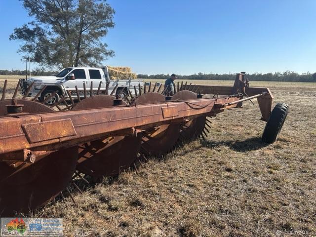 Pedrick 8 wheel stick rake - They don't come any better one owner only done 3000 acres - photo 23