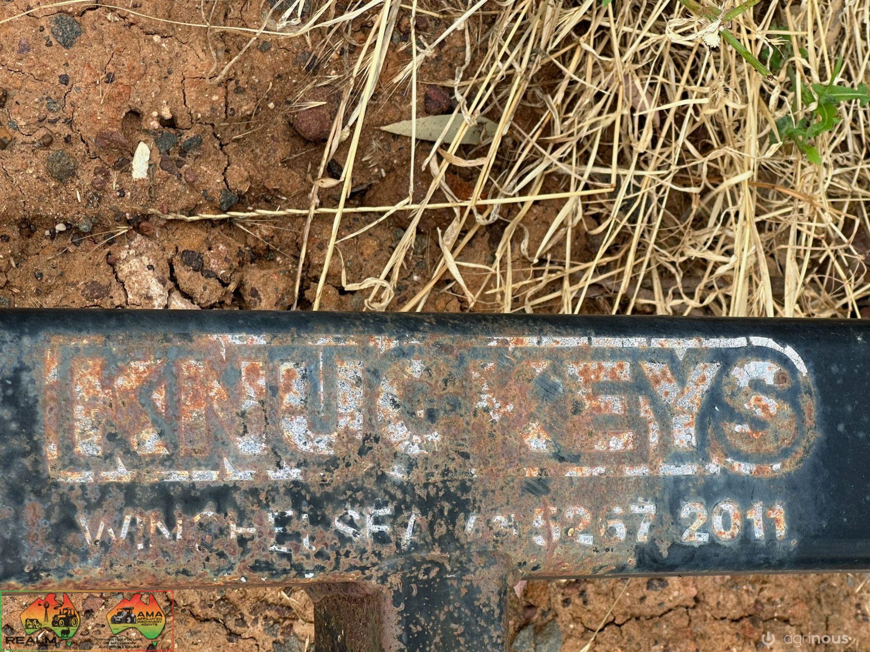 Knuckeys 4 Prong Hay Forks - photo 3