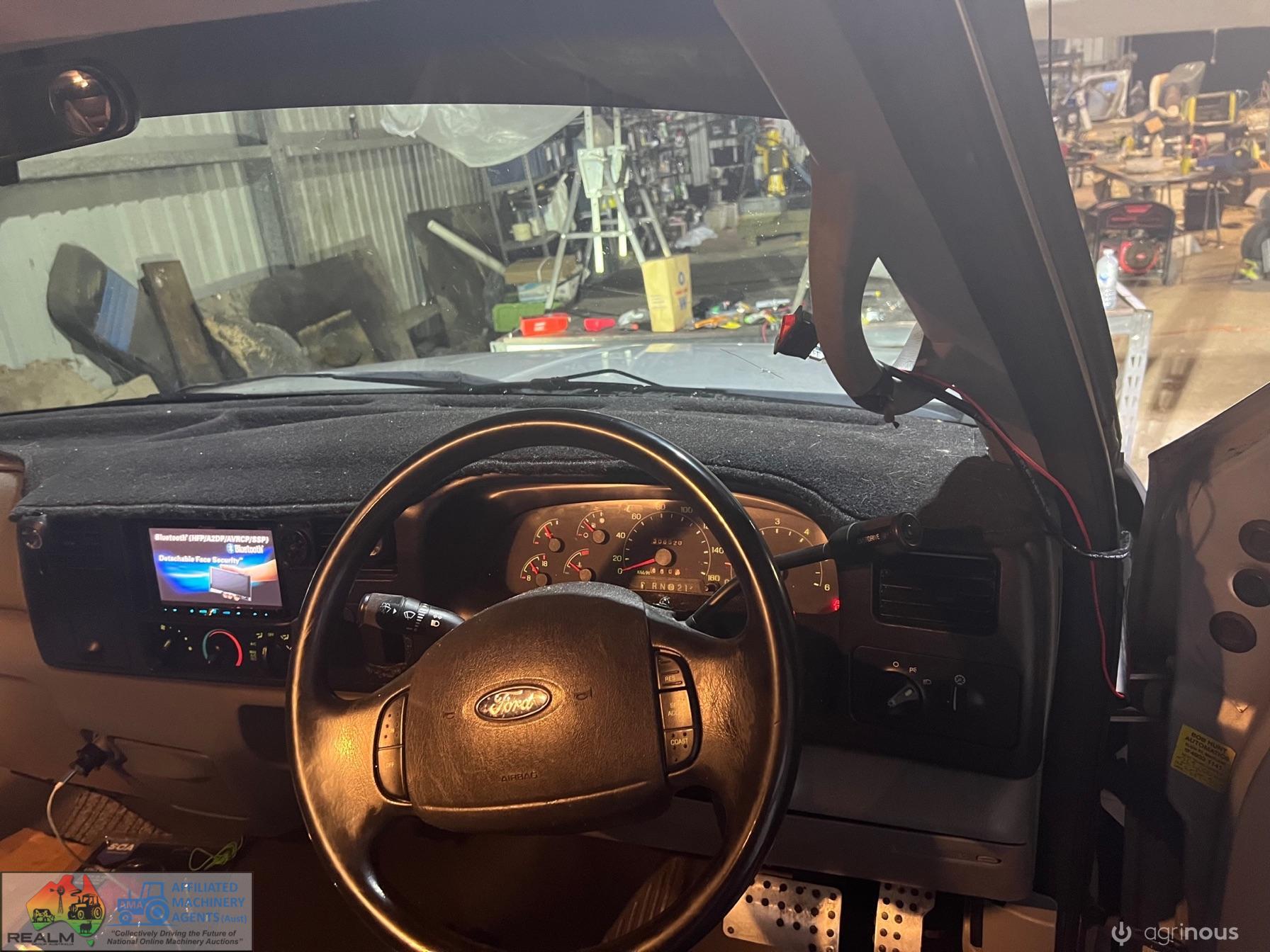 FORD F250 XLT. 2004 - photo 5