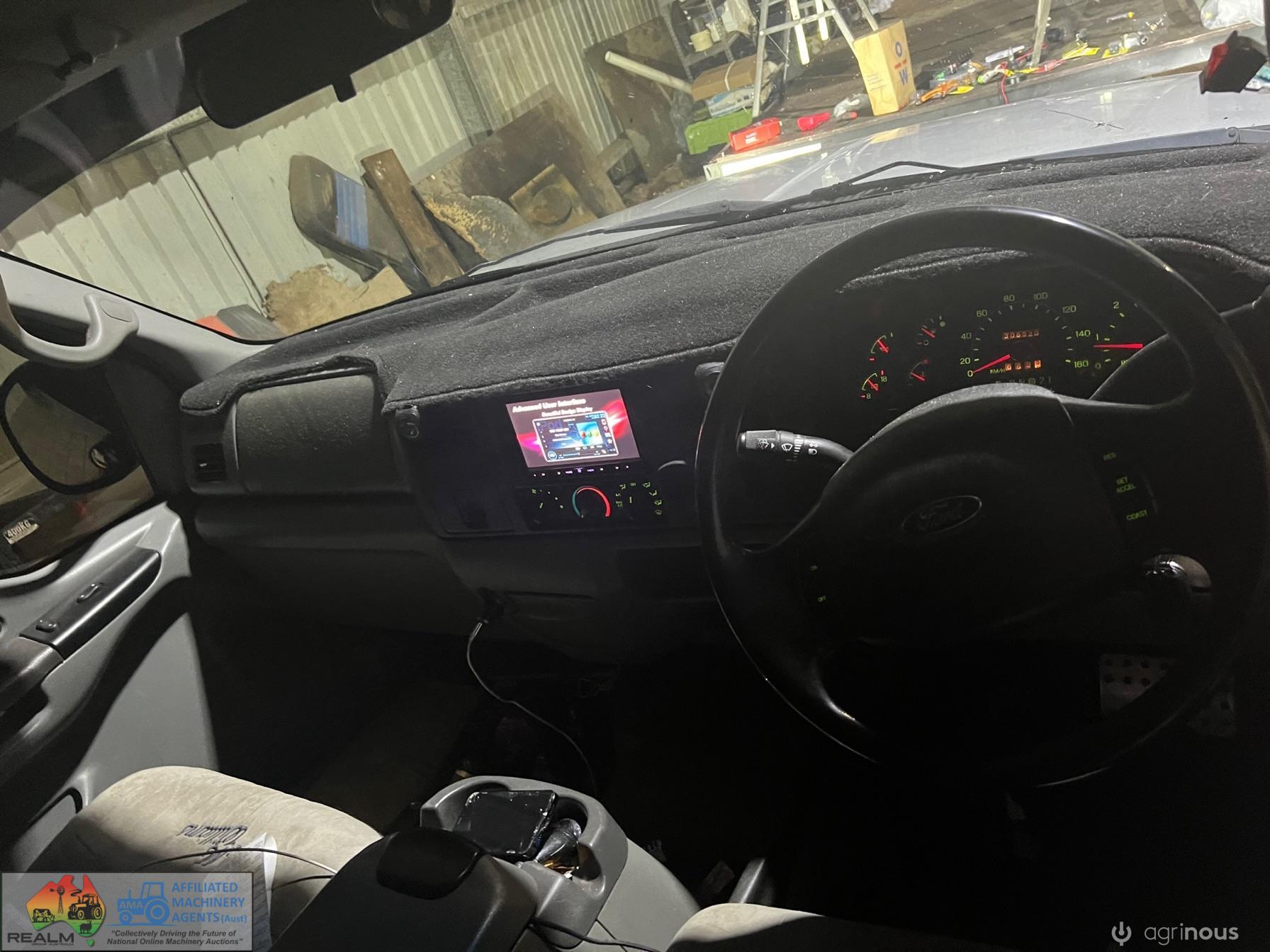 FORD F250 XLT. 2004 - photo 3