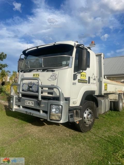 Isuzu Tipper - photo 3