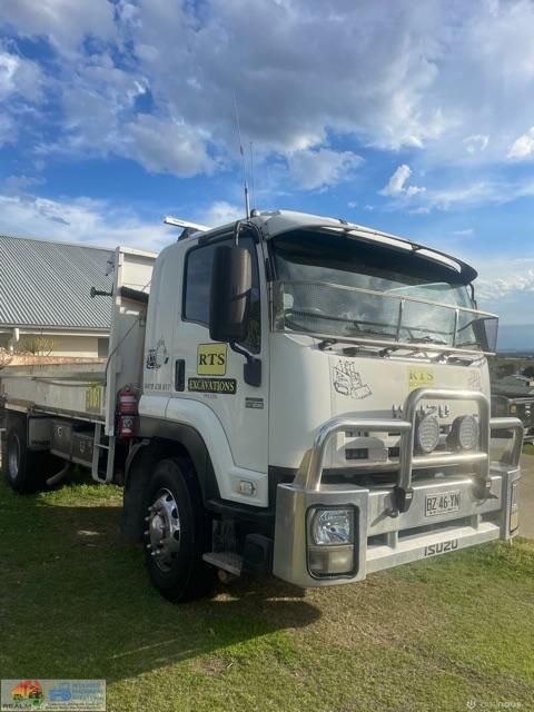 Isuzu Tipper