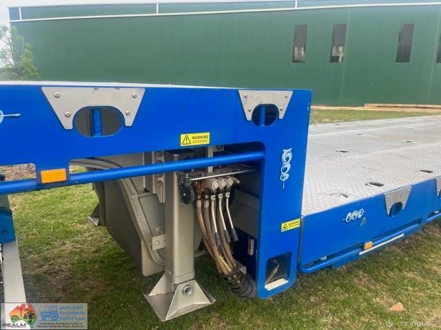 2022 ETA widening dropdeck trailer -  Near new condition
