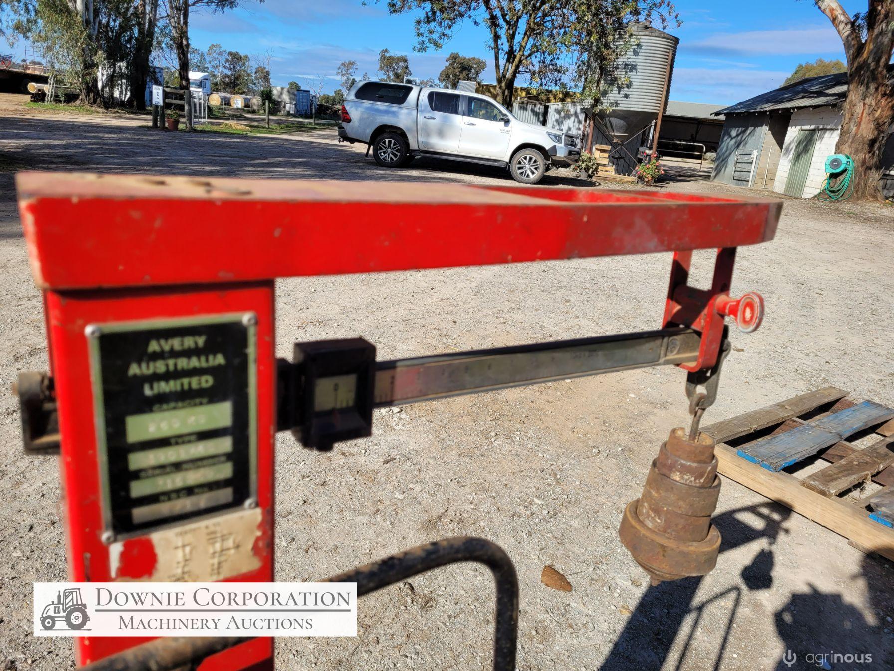 Avery Scales (Australian Made) - photo 2