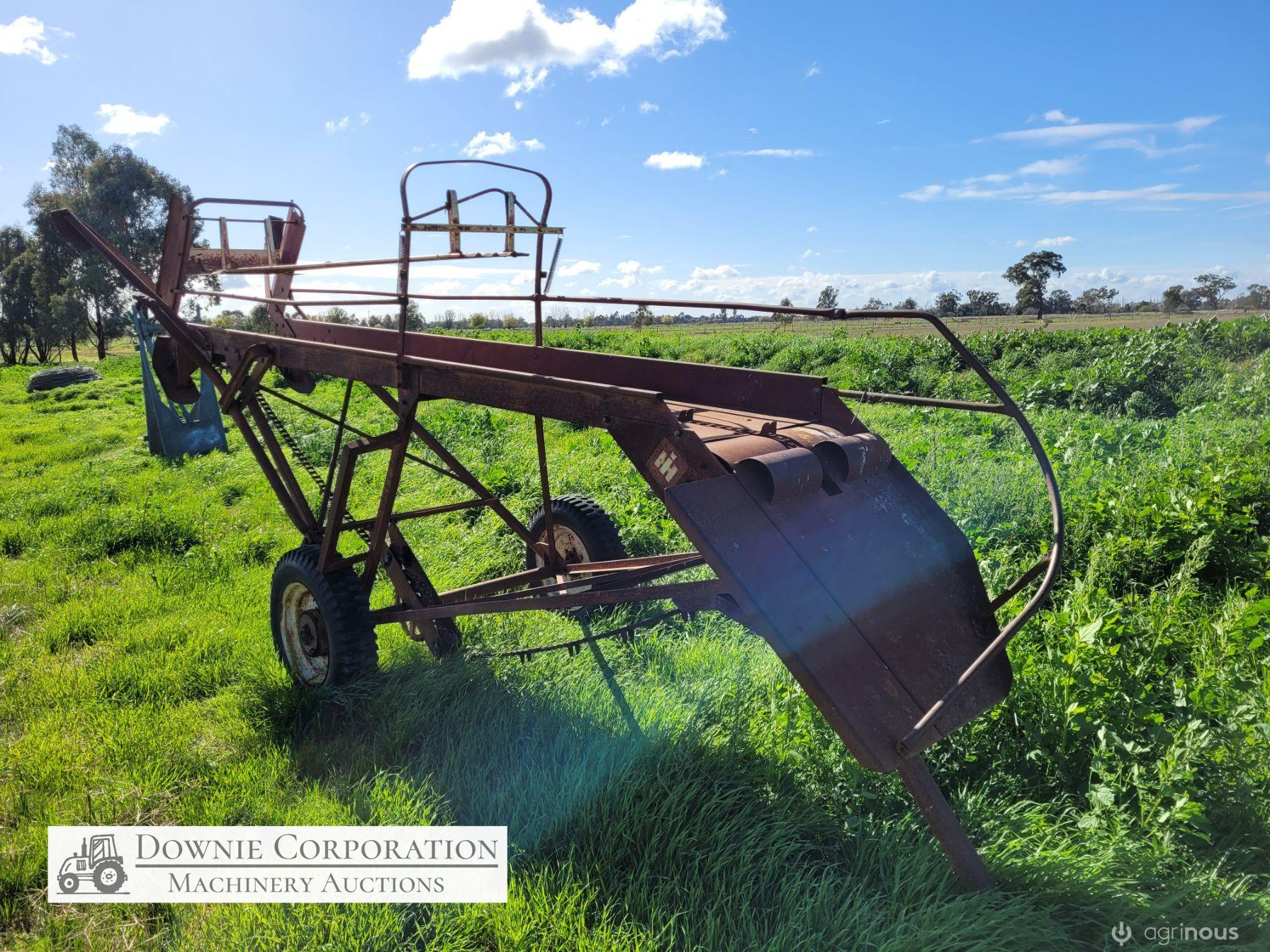 McCormack IH 19-2 Bale Loader