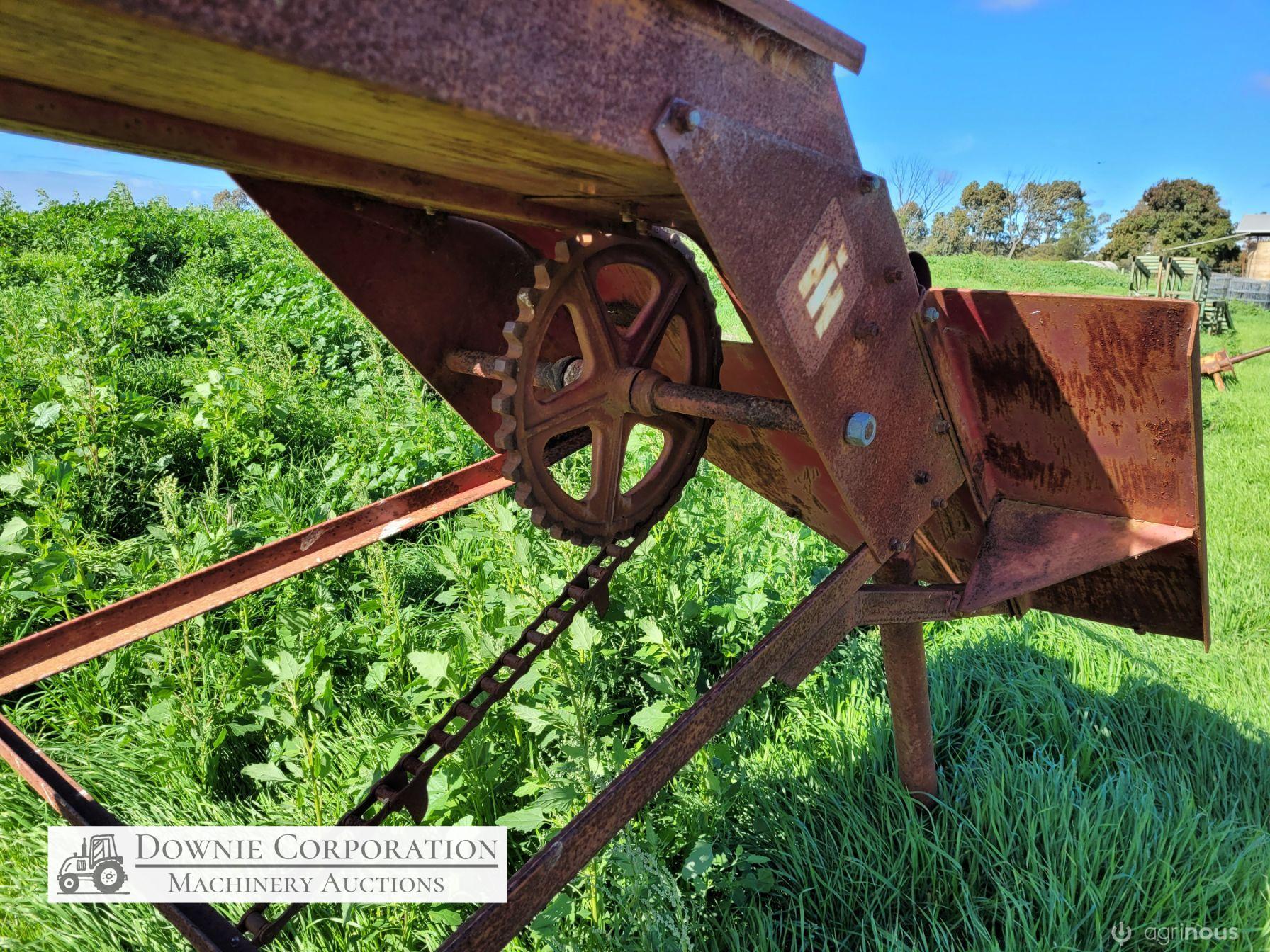 McCormack IH 19-2 Bale Loader - photo 6