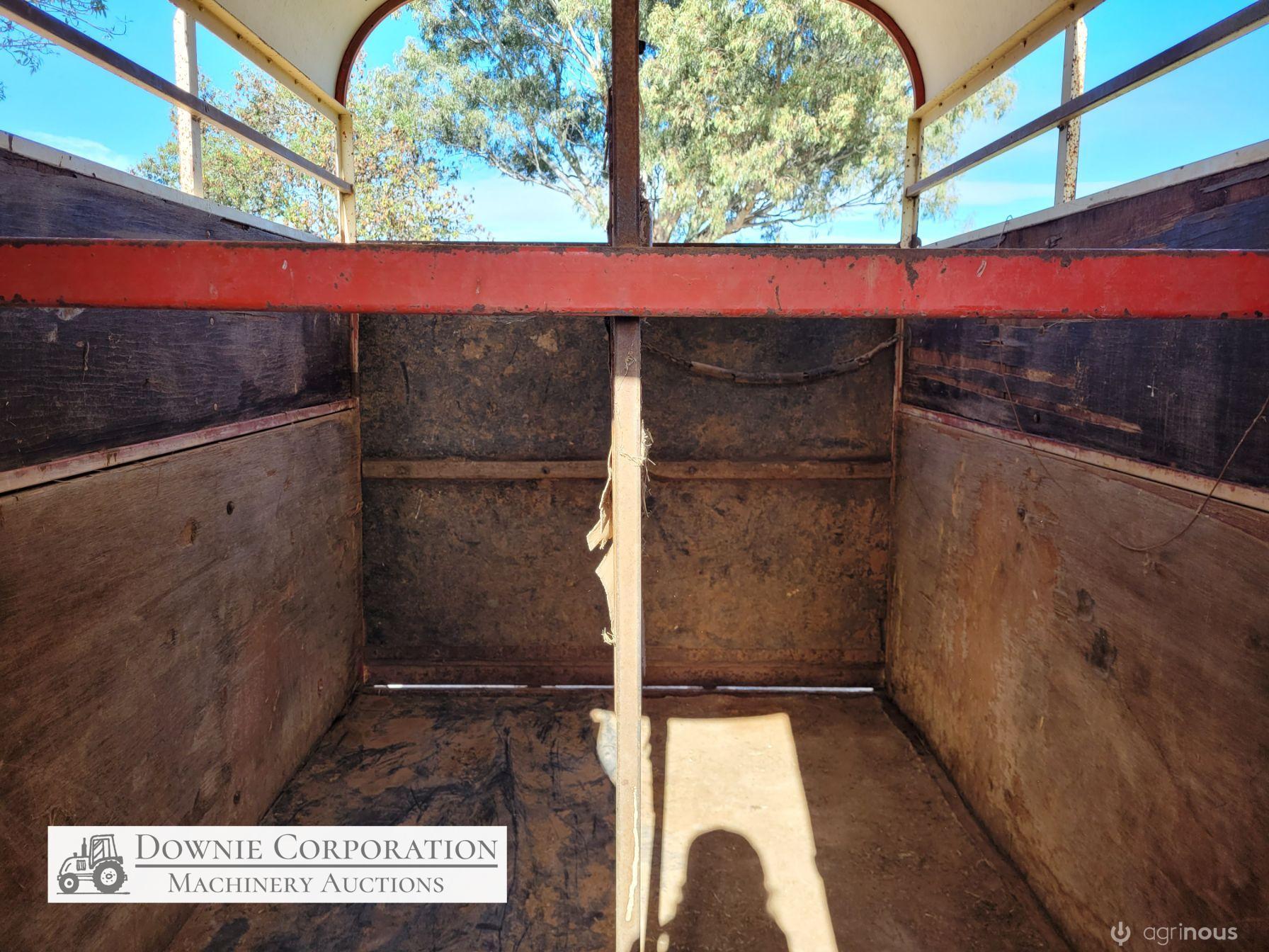 Double Horse Float - photo 16