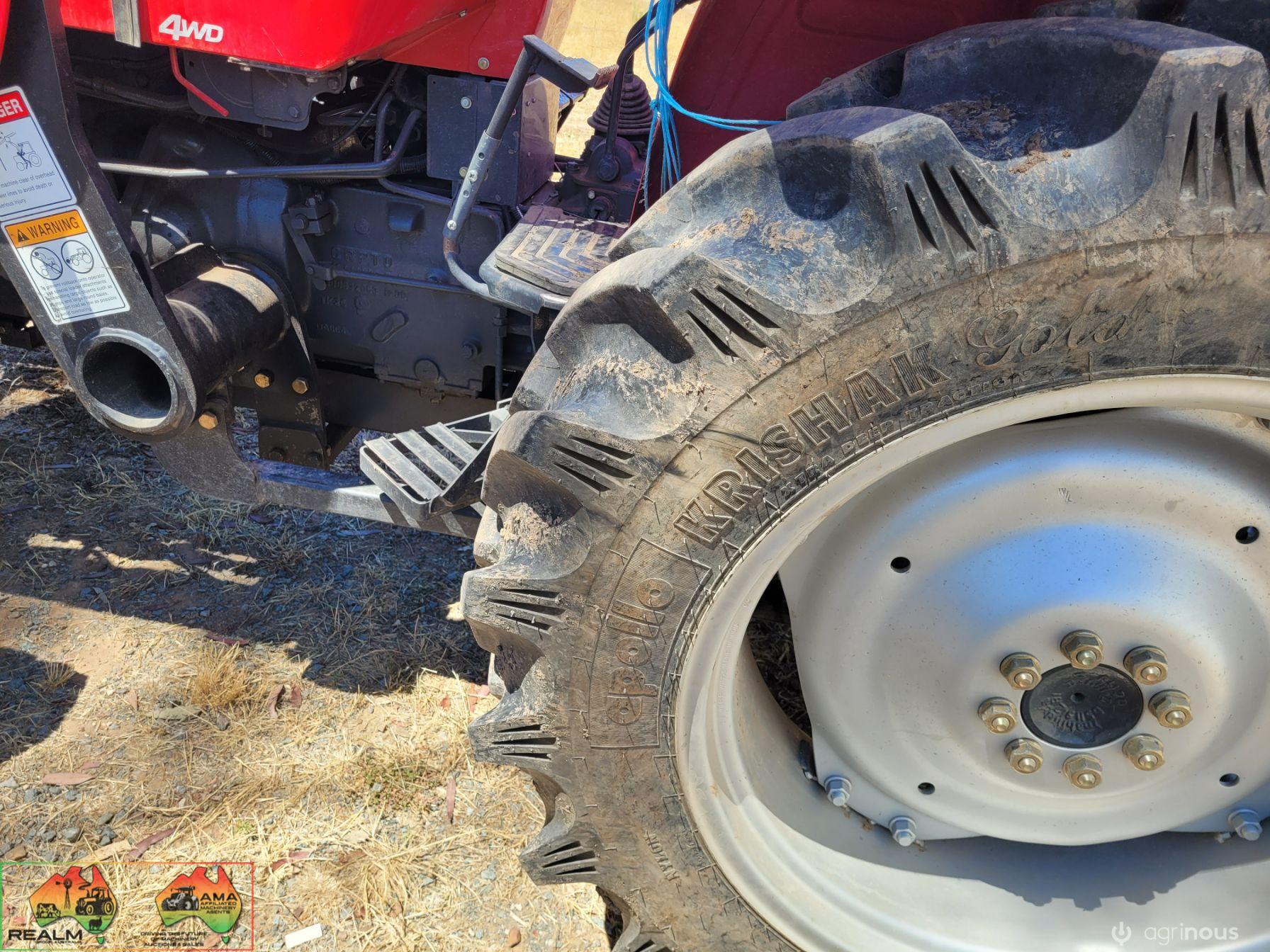 Mahindra 4025 4WD Tractor - photo 9