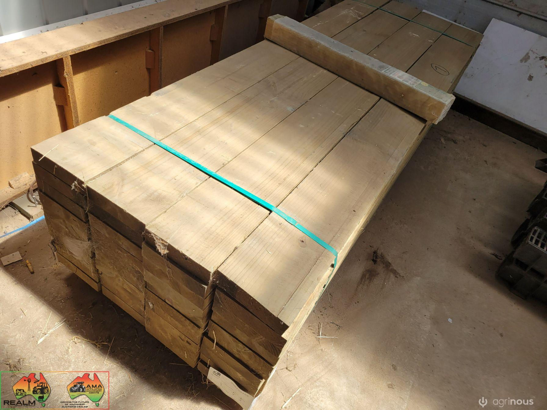 Pallet of 40 (New) Treated Pine Rails (200 x 50 x 2.4m) - photo 3