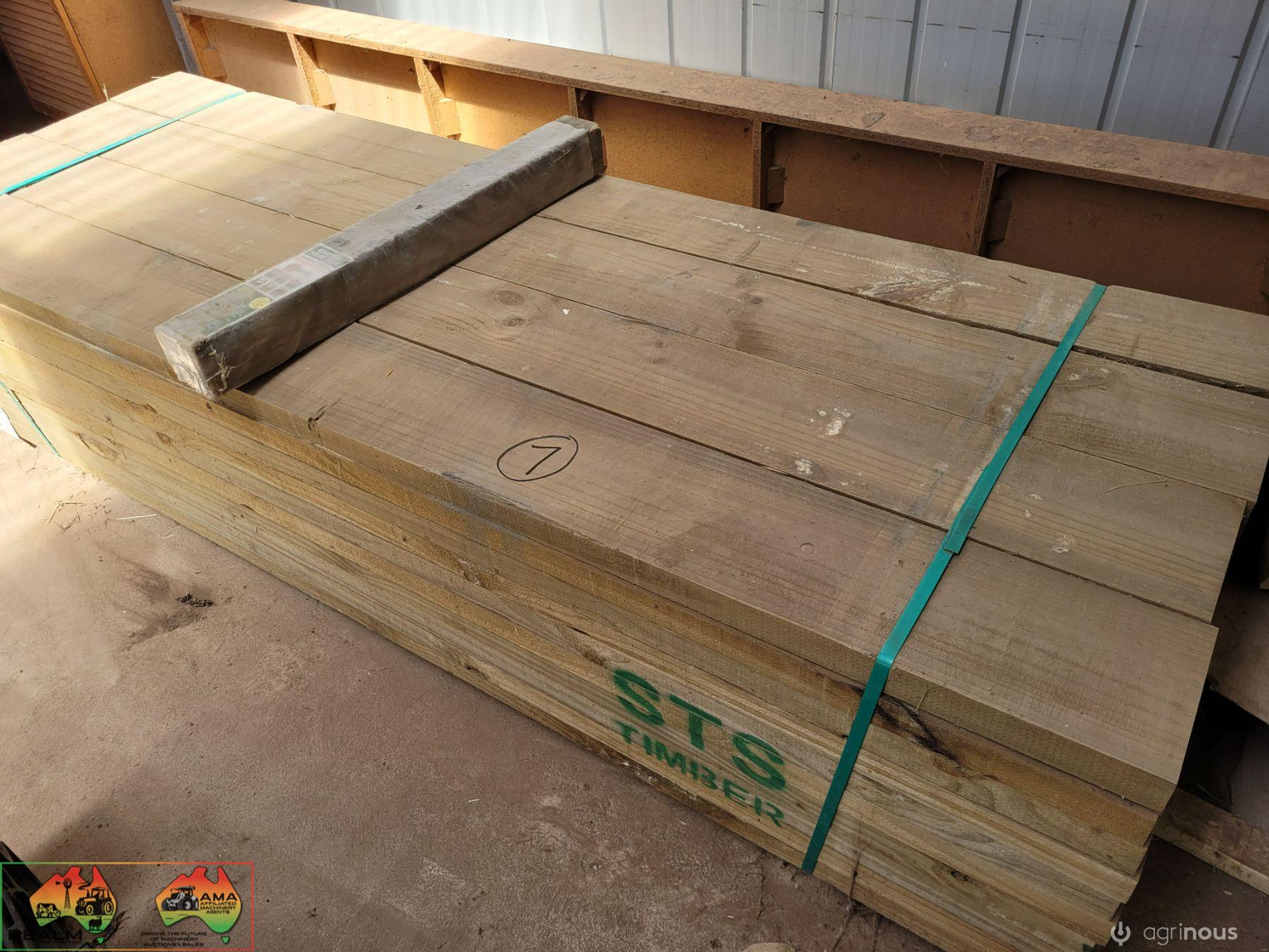 Pallet of 40 (New) Treated Pine Rails (200 x 50 x 2.4m) - photo 2