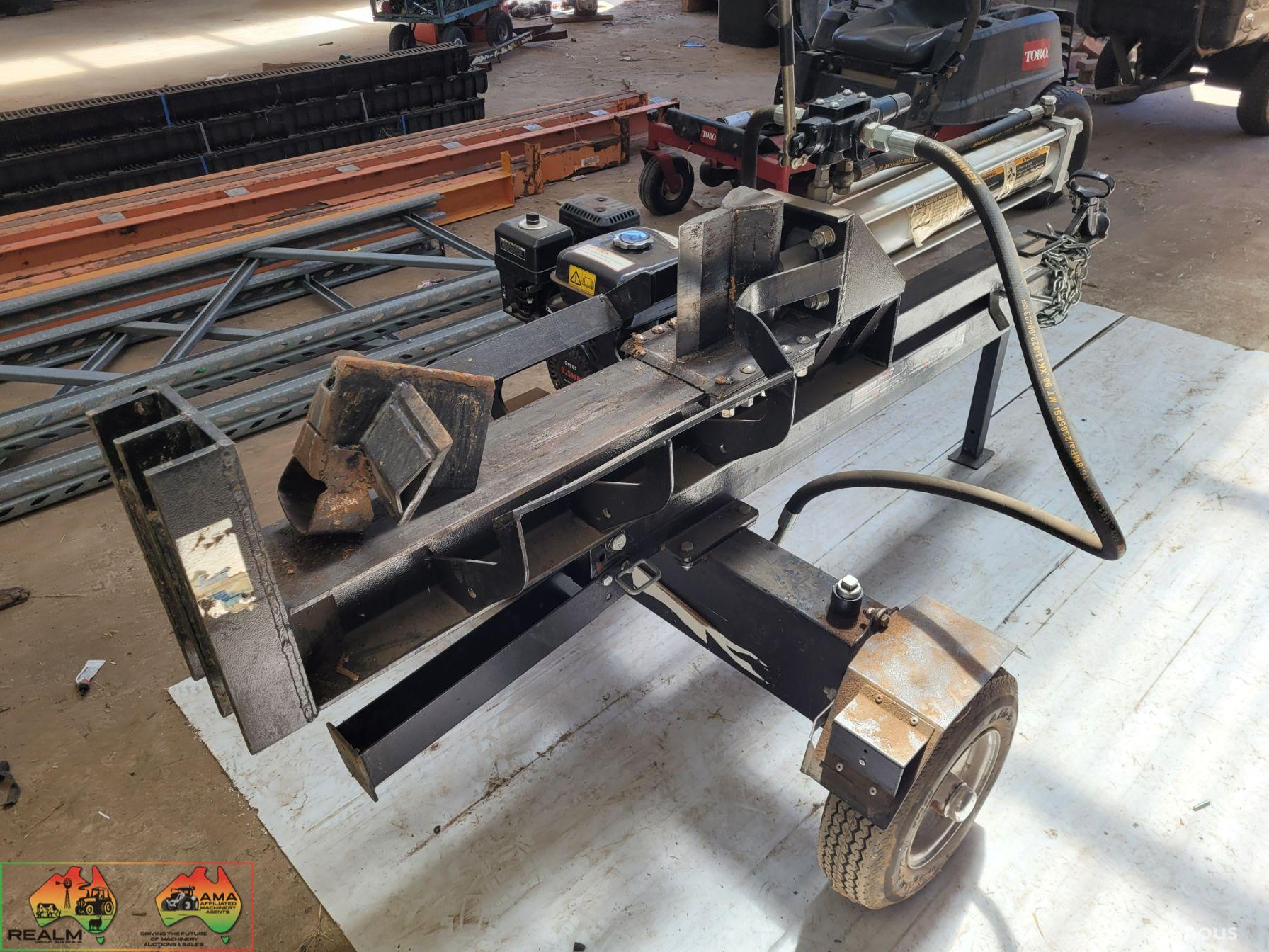 Near New 25ton Hyd. Wood Splitter - photo 3