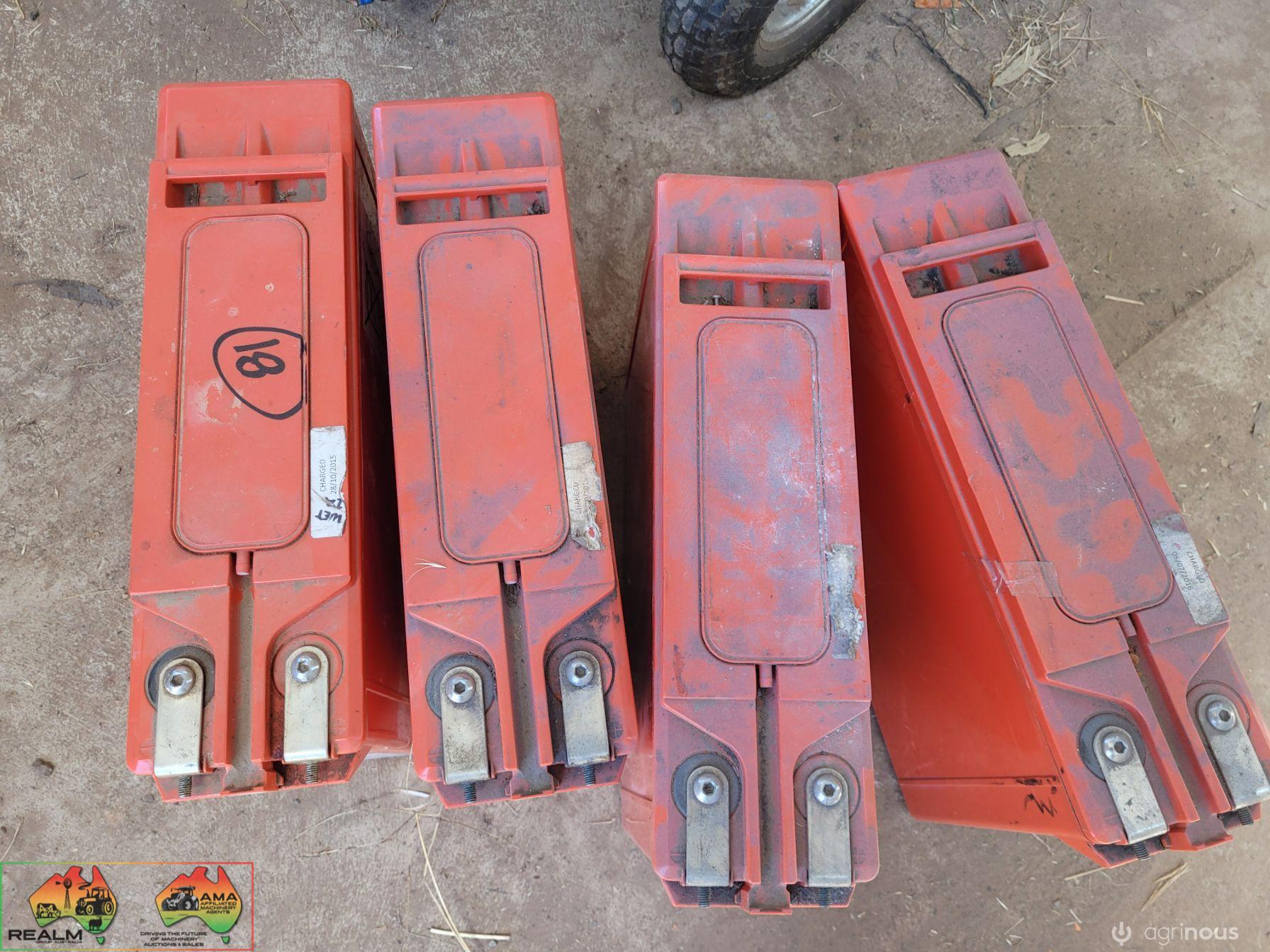 4x Super Safe SBS-100F Deep Cycle 12v 100Ah Batteries - photo 2