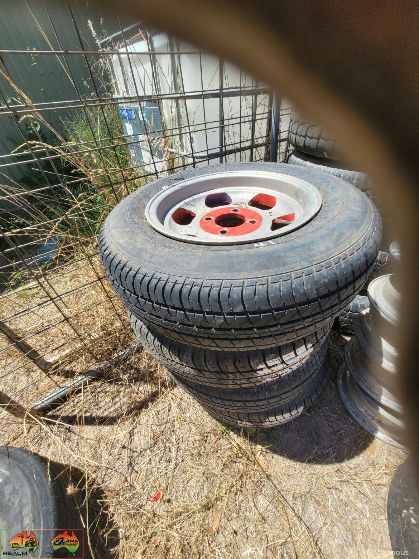 4x Corolla GT Alloy Wheels with Good Tyres (185/75-R14) - photo 2