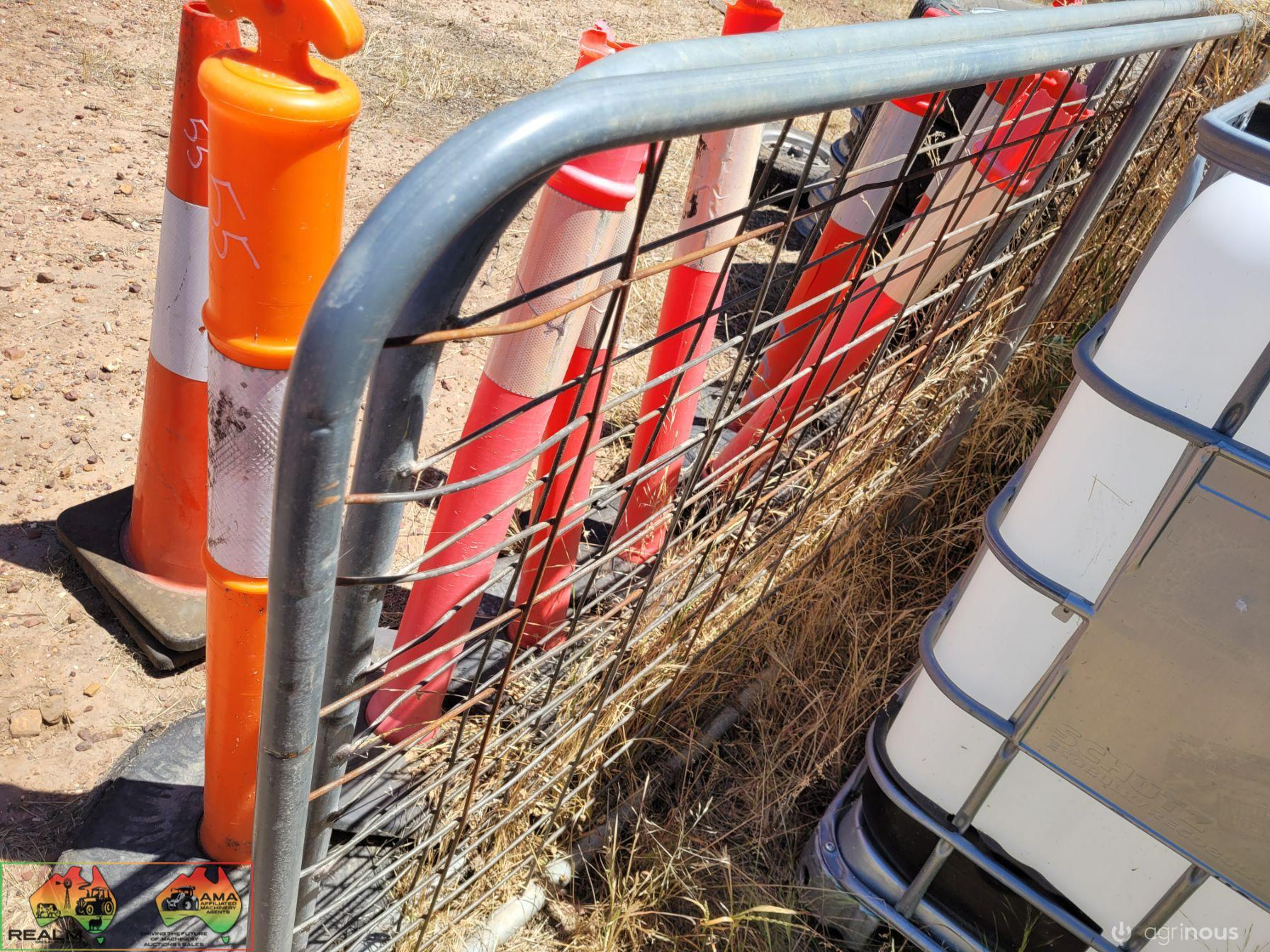 2x 14ft Weldmesh Farm Gates