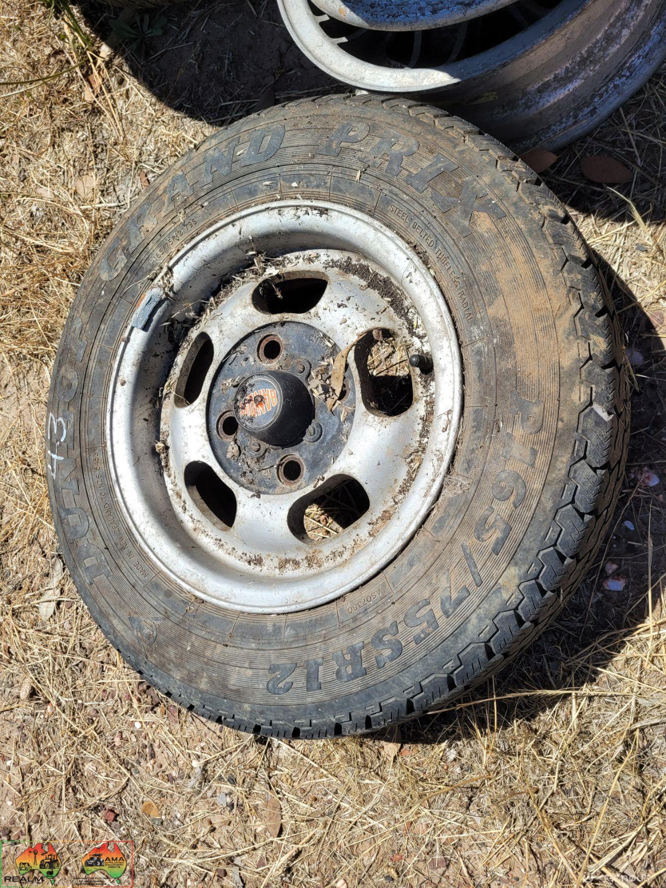 5x 12" Alloy Rims to Suit Mini - 1 with tyre - photo 4