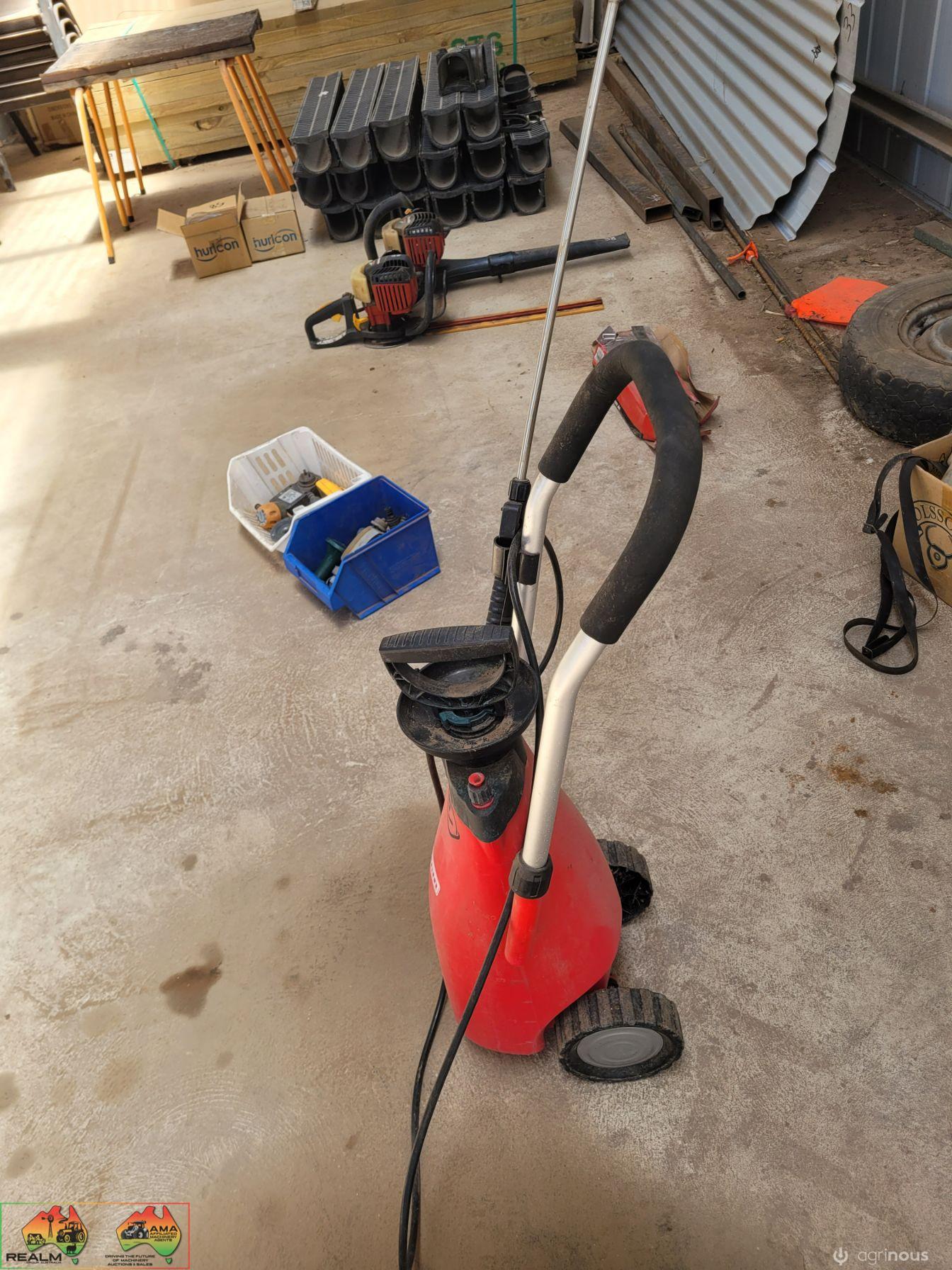 Silvan Trolley Garden Sprayer (good cond.) - photo 2