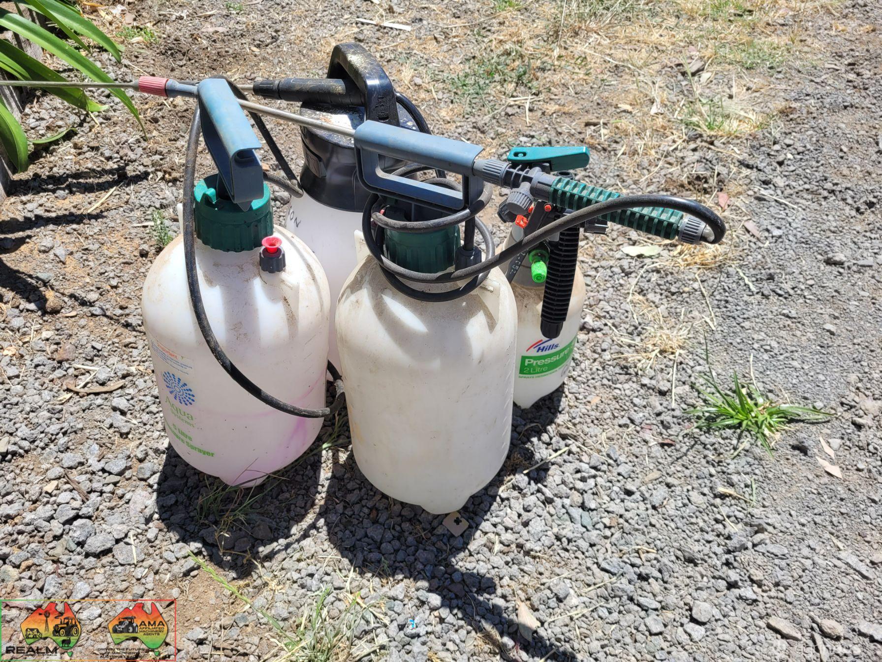 4x Garden Sprayers (1 electric) - photo 4