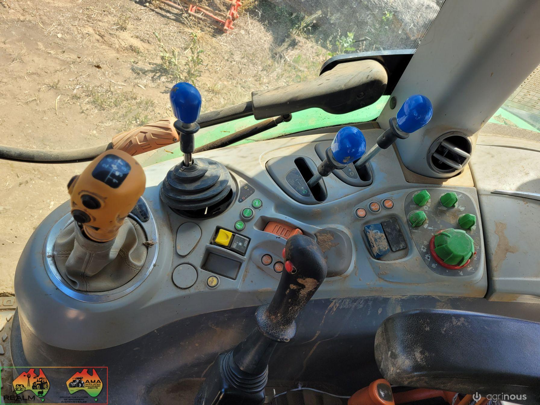Deutz-Fahr 5130 Tractor with FEL - photo 11