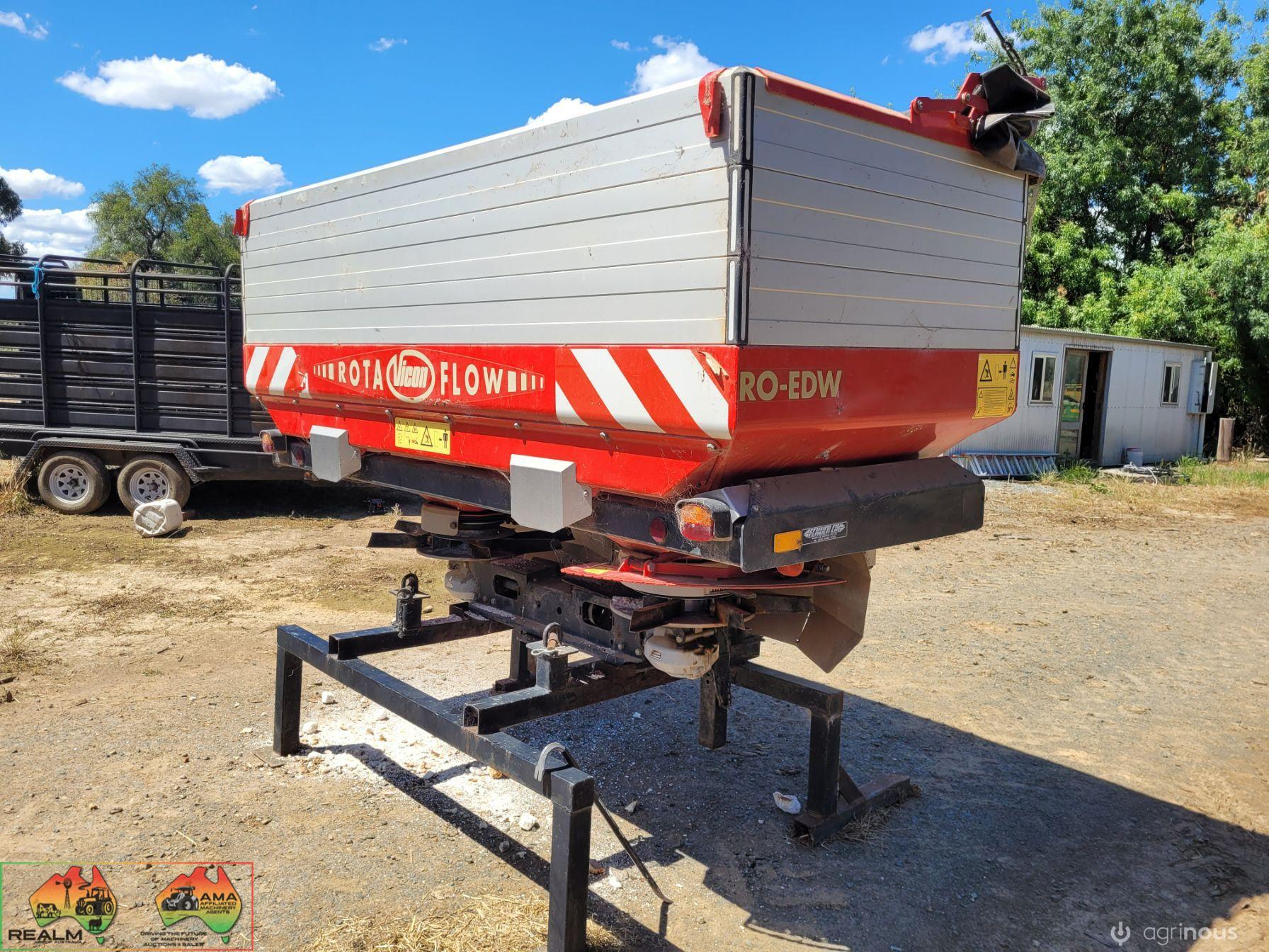 3pl Vicon RO-EDW Rota-Flow Twin Spreader - photo 7