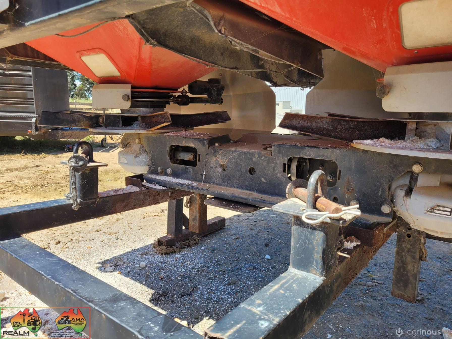 3pl Vicon RO-EDW Rota-Flow Twin Spreader - photo 9