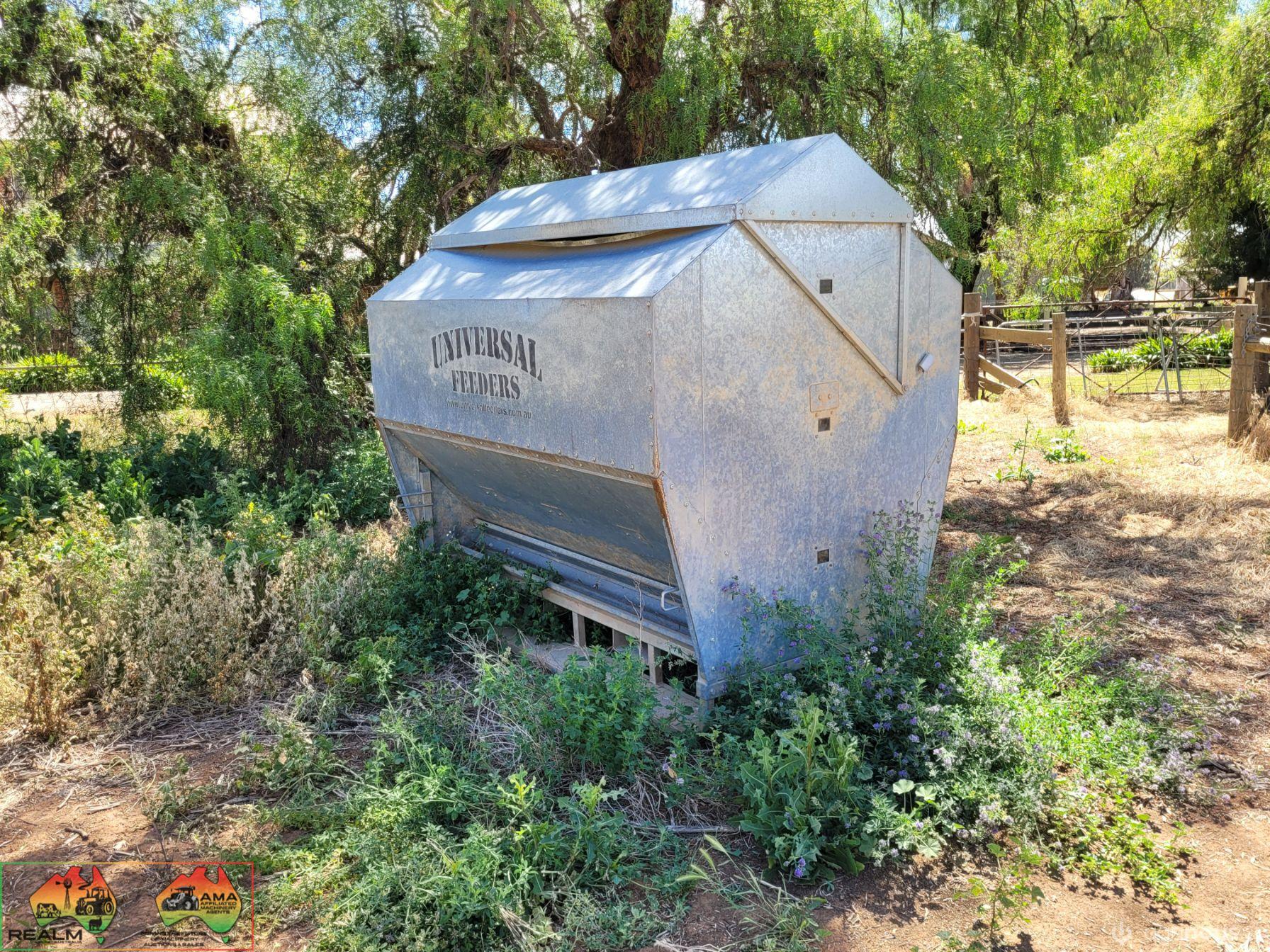 Universal Grain Feeder