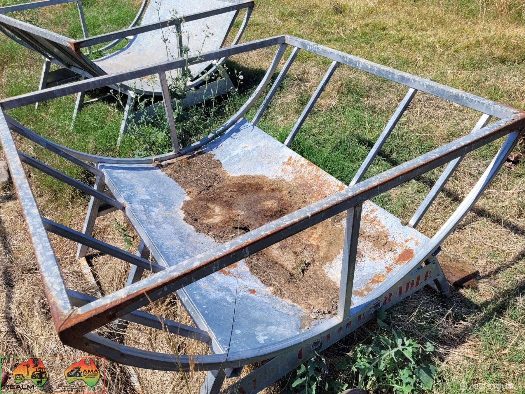 Paton Sheep/Calf Hay Cradle - photo 2
