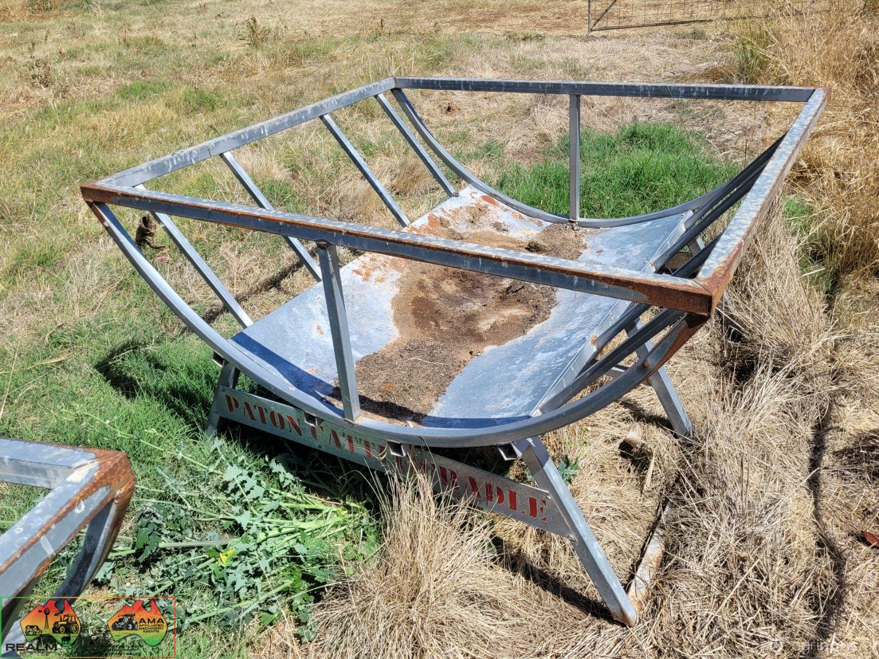 Paton Sheep/Calf Hay Cradle