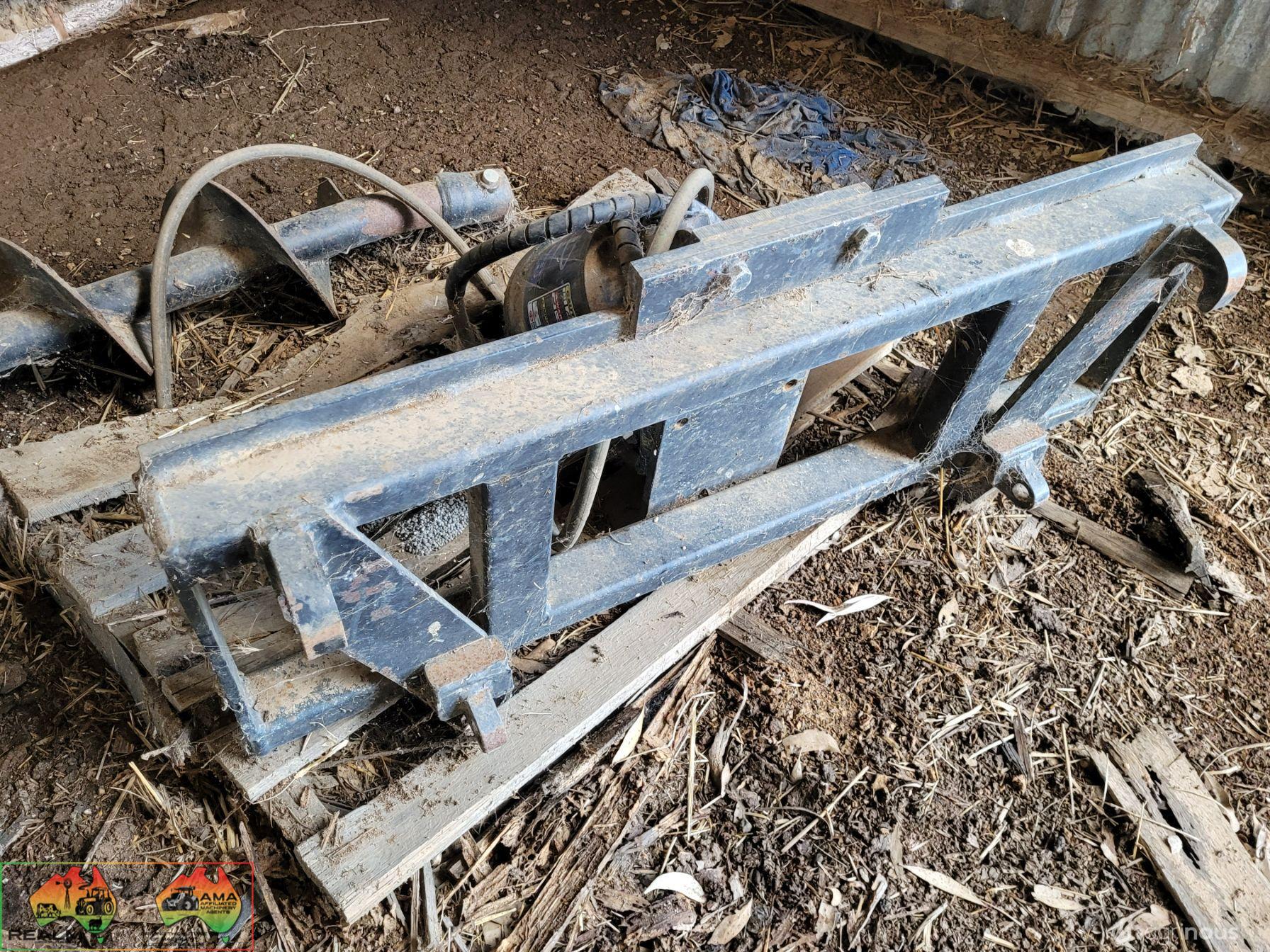 Digga FEL Post Hole Auger - photo 3