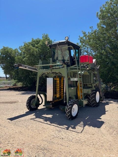 1996 Nairn 1230 Grape Harvester - photo 7