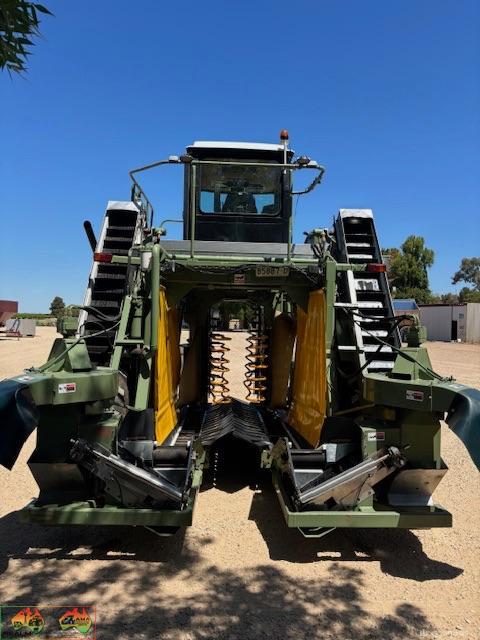 1996 Nairn 1230 Grape Harvester - photo 3