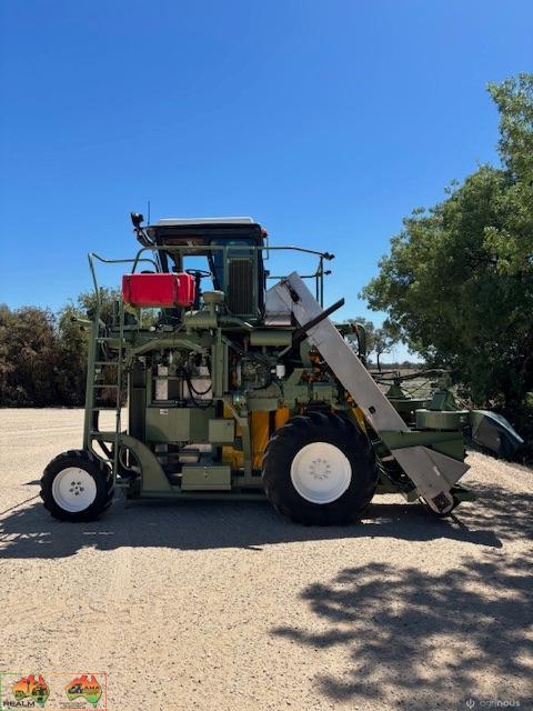 1996 Nairn 1230 Grape Harvester - photo 4