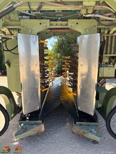 1996 Nairn 1230 Grape Harvester - photo 11