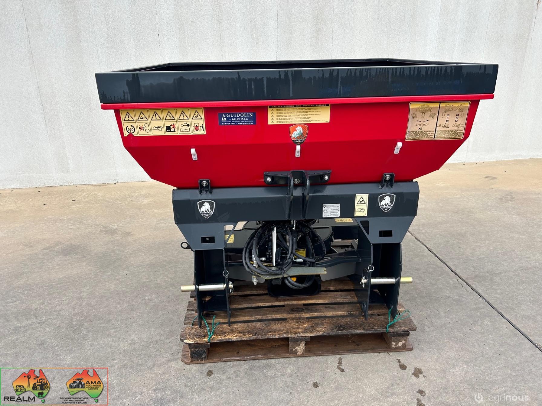 New cavallo spreader  Twin discharge for band spreading Hydraulic shut - photo 4