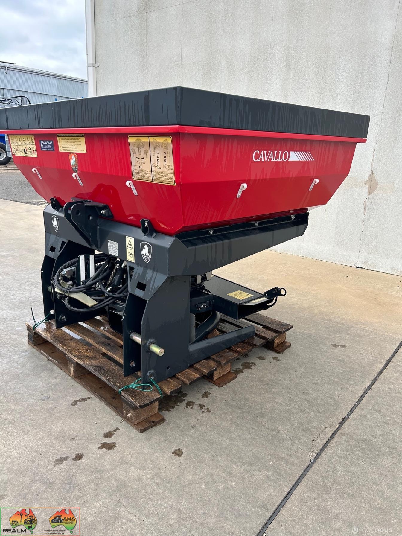 New cavallo spreader  Twin discharge for band spreading Hydraulic shut - photo 2