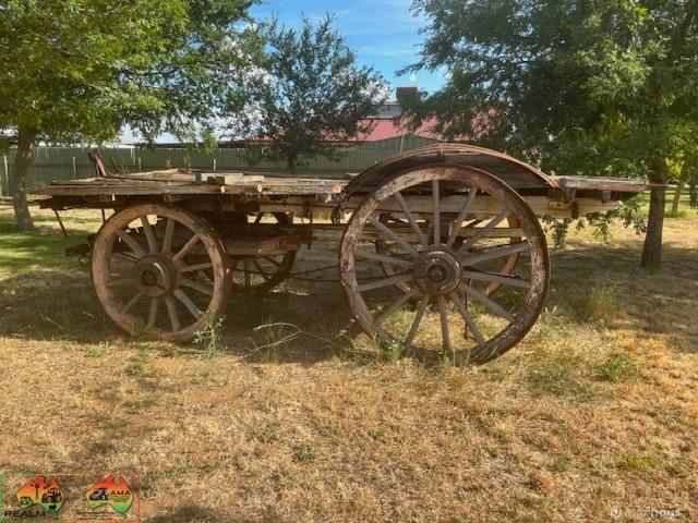 Horse drawn Wagon - photo 2