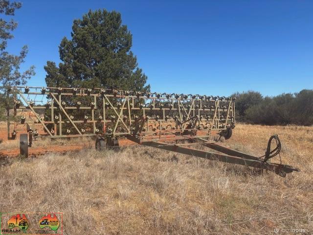 Wideline Cultivator - approximately 11 m wide - photo 8