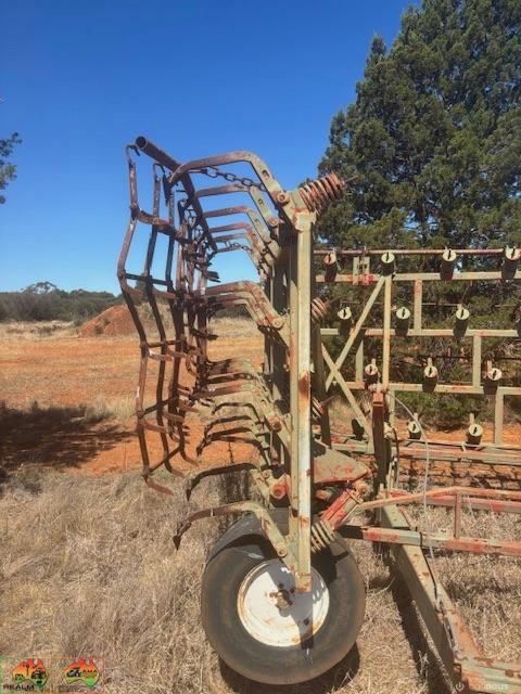 Wideline Cultivator - approximately 11 m wide - photo 9