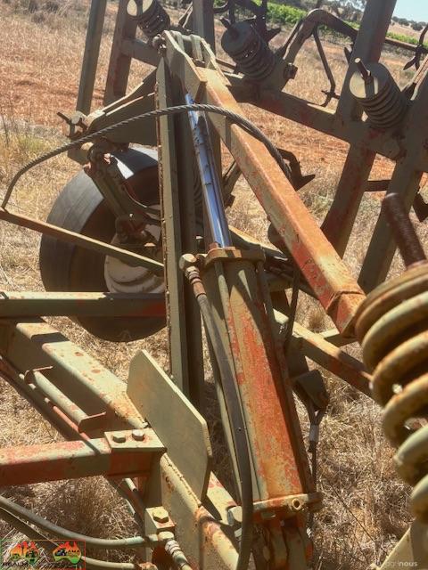 Wideline Cultivator - approximately 11 m wide - photo 12
