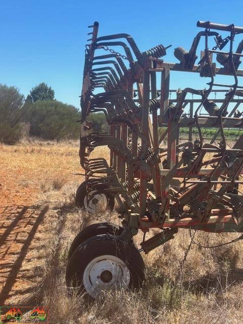 Wideline Cultivator - approximately 11 m wide - photo 7