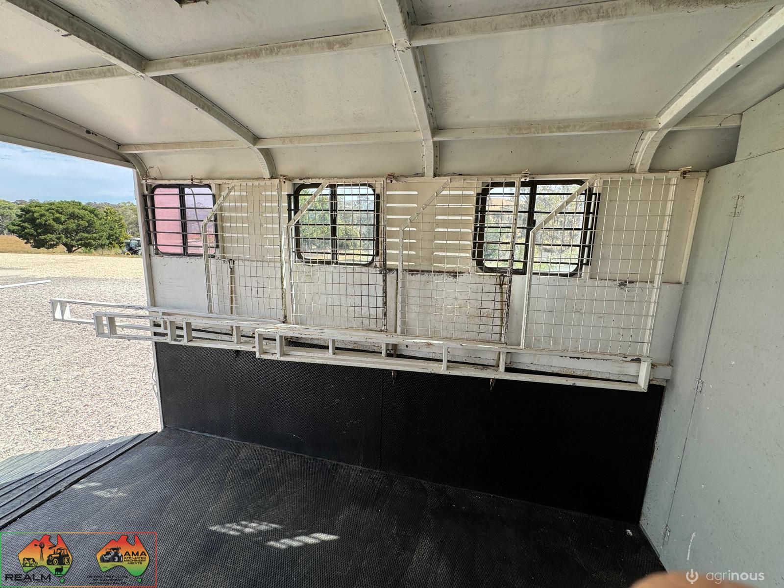 1988 Mitsubishi FK415 - Horse truck - photo 16